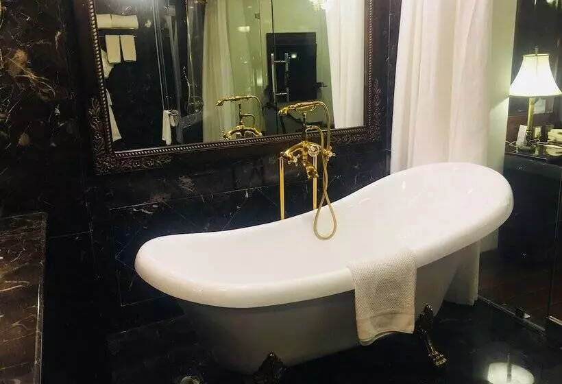 デラックススイート, Ramada Plaza By Wyndham Chandigarh Zirakpur