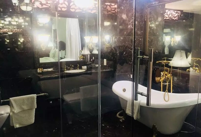 デラックススイート, Ramada Plaza By Wyndham Chandigarh Zirakpur