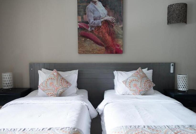 オーシャンビュースタンダードルーム, Scallywags Resort