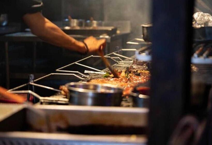 プールビュースタンダードルーム, Scallywags Resort