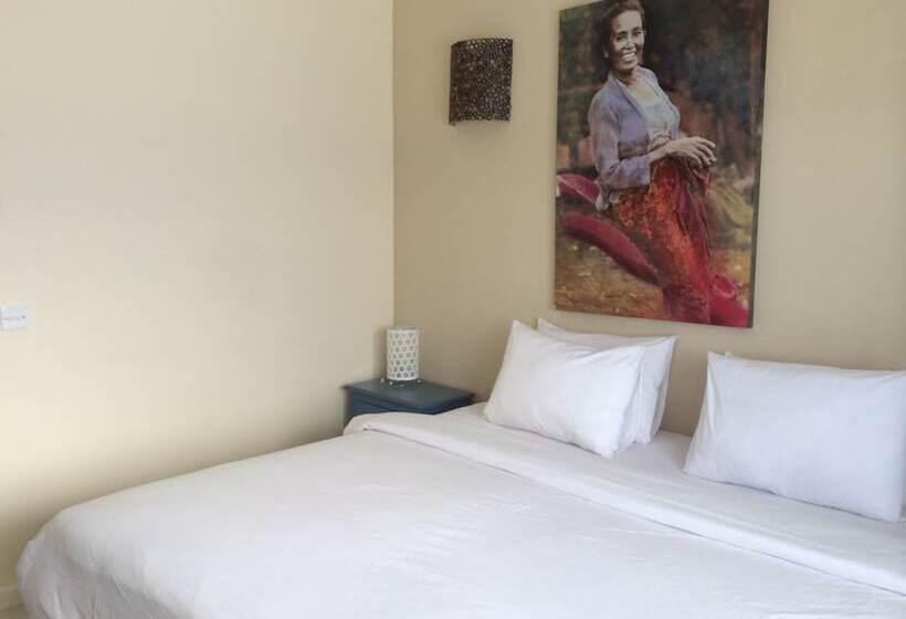 オーシャンビュースタンダードルーム, Scallywags Resort