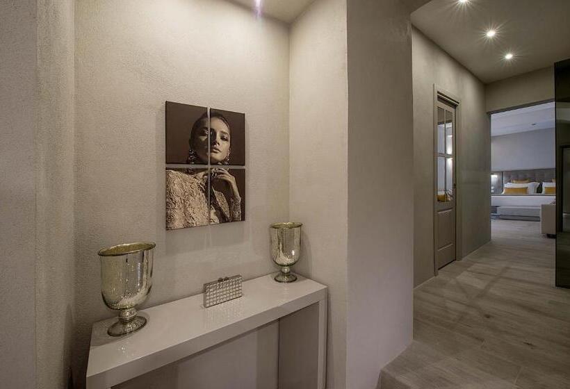 סוויטה, Terrace Pantheon Relais