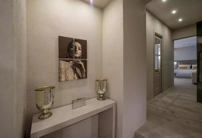 سوییت, Terrace Pantheon Relais
