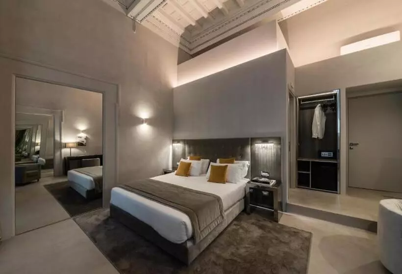 اتاق لوکس, Terrace Pantheon Relais