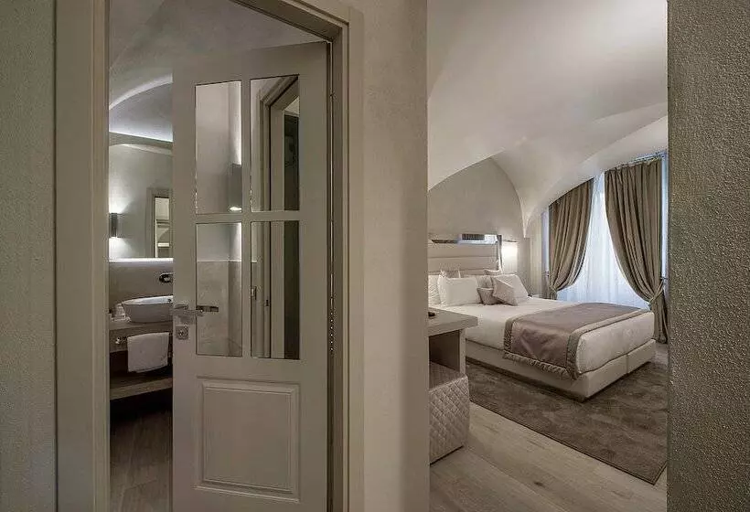 اتاق سوپریور, Terrace Pantheon Relais