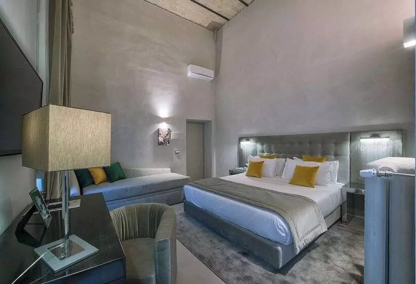 اتاق لوکس, Terrace Pantheon Relais
