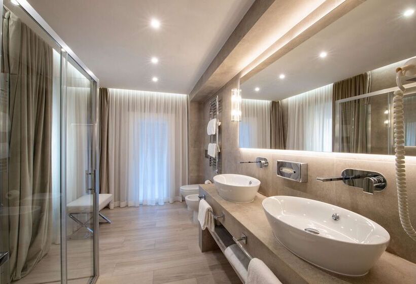 חדר דלוקס, Terrace Pantheon Relais