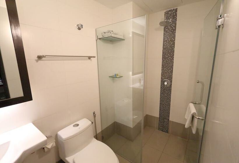 Номер Deluxe, The Guest Hotel & Spa