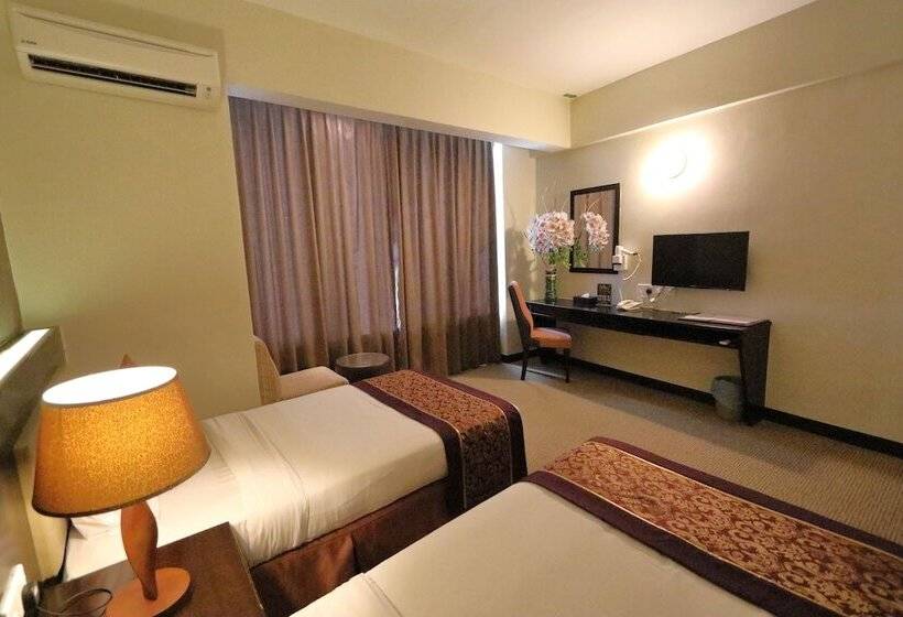 Номер Deluxe, The Guest Hotel & Spa