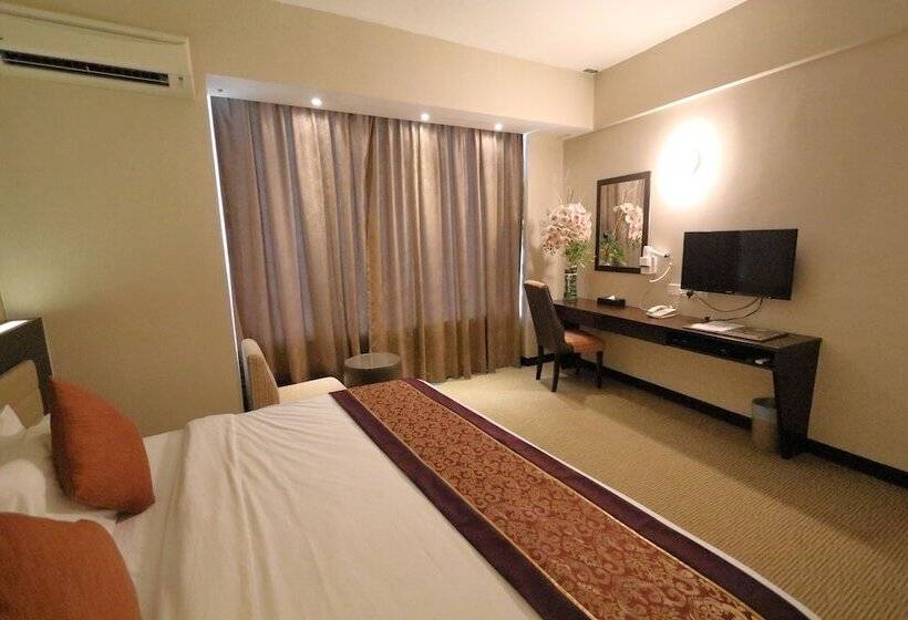 Номер Deluxe, The Guest Hotel & Spa