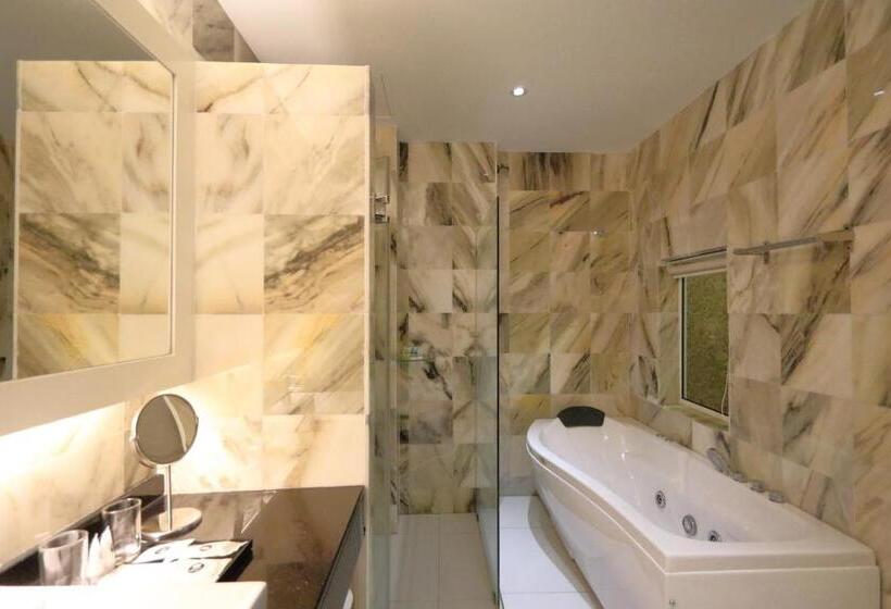 Президентский Люкс, The Guest Hotel & Spa