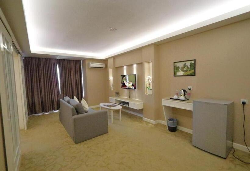 Президентский Люкс, The Guest Hotel & Spa