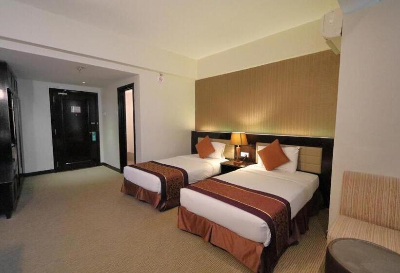 Номер Deluxe, The Guest Hotel & Spa