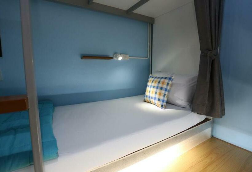 이코노이 4인룸, Ideal Beds Hostel Ao Nang Beach