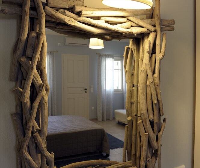 高级大房间, Almyris