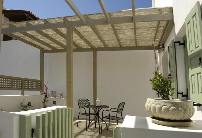 Quarto Estandar Vista Jardim, Almyris