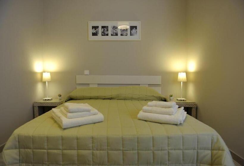 Quarto Estandar Vista Jardim, Almyris
