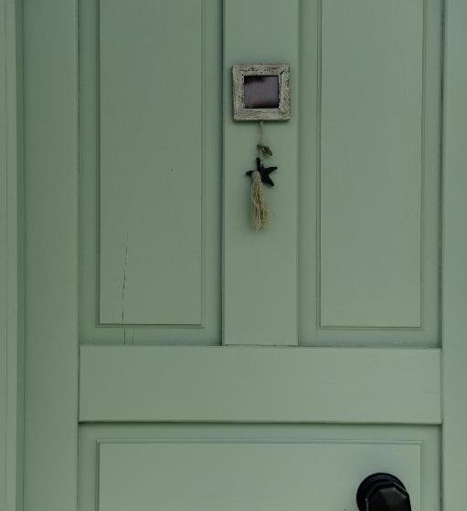 高级三人间, Almyris