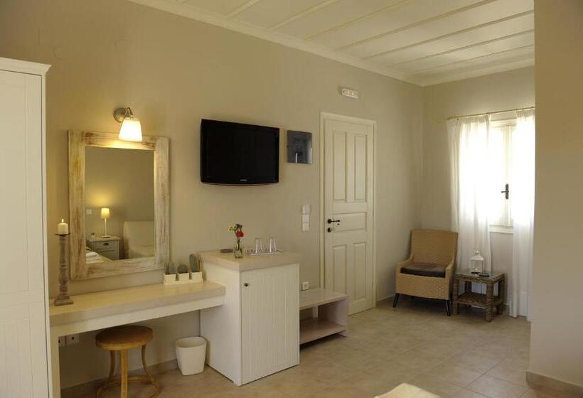 高级三人间, Almyris