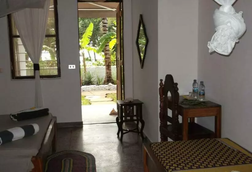 اتاق سه نفره دلوکس با چشم‌انداز دریا, Kobe House