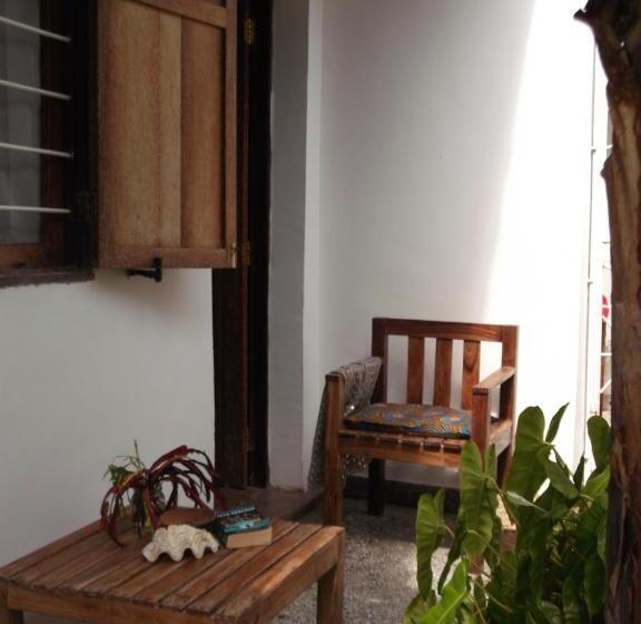 이코노이 4인룸, Kobe House
