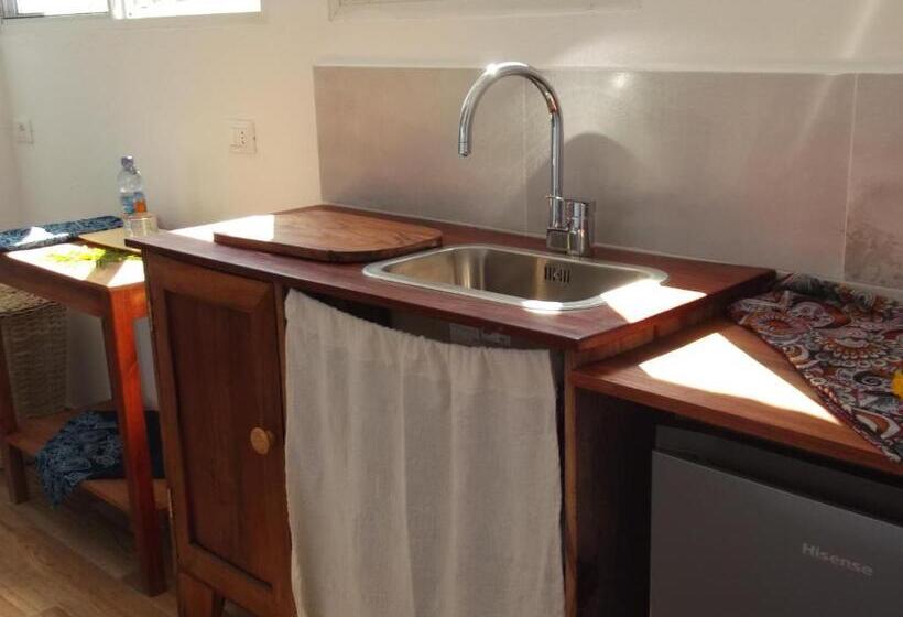 ２ベッドルームアパートメント, Kobe House