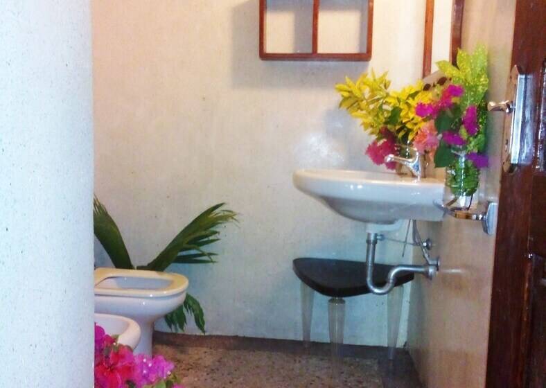 غرفة قياسية رباعية مطلة على البحر, Kobe House