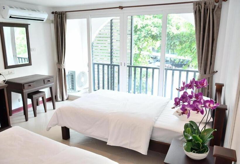 Quarto deluxe, Seedling House