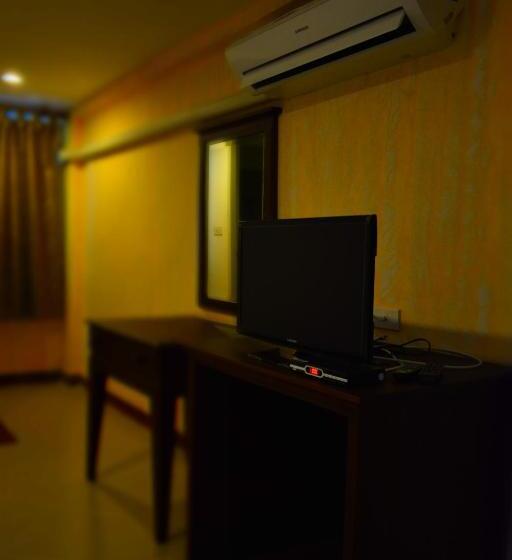 Quarto Triplo Standart, Seedling House