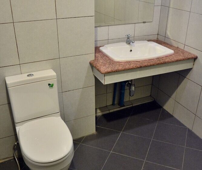 Quarto standard, Seedling House