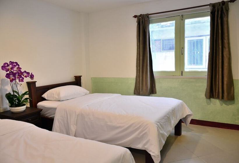 Quarto standard, Seedling House