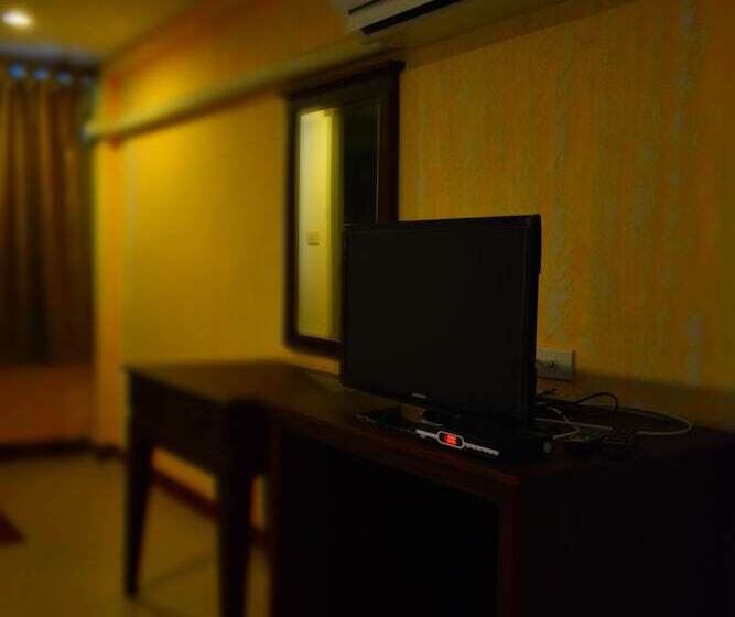 Quarto Triplo Standart, Seedling House