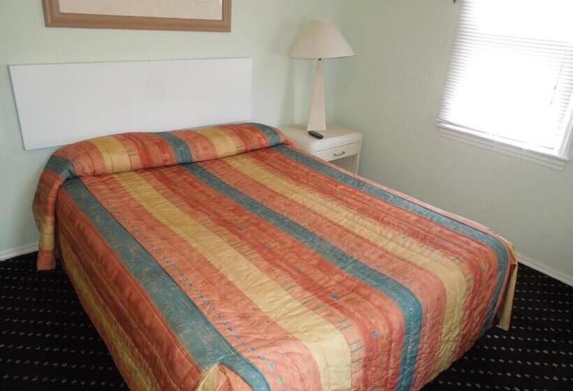 דירת שני חדרים, Quebec Motel