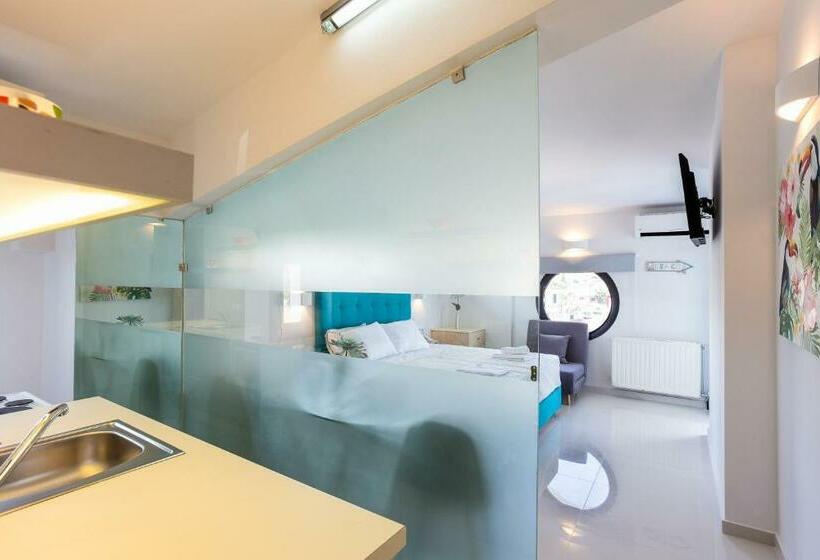 חדר אקזקיוטיב, Rethymno Hills