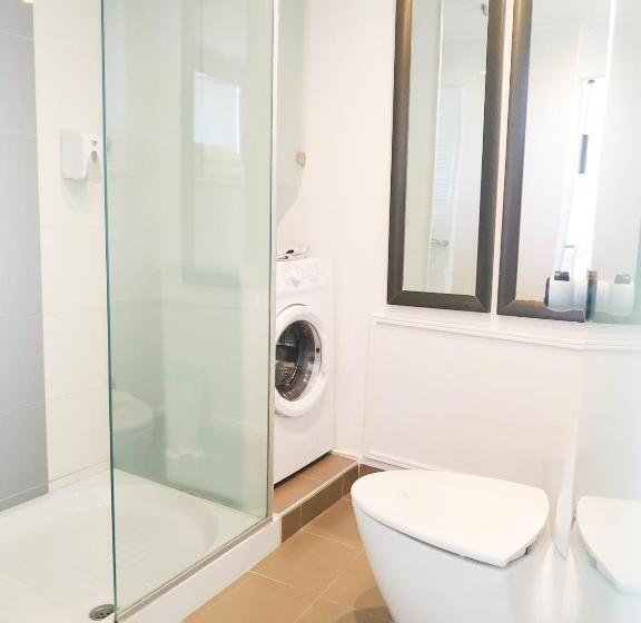 חדר אקזקיוטיב, Rethymno Hills