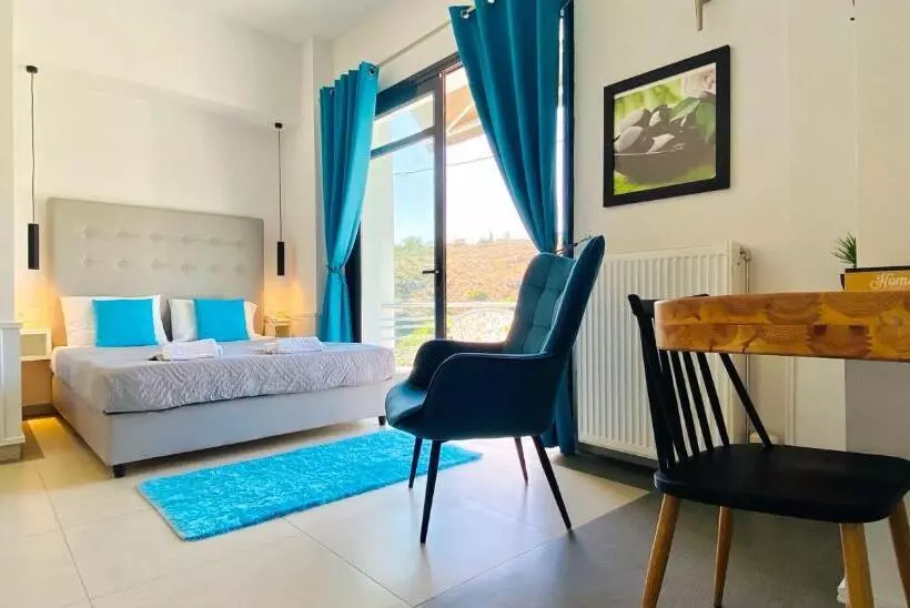 スイート, Rethymno Hills