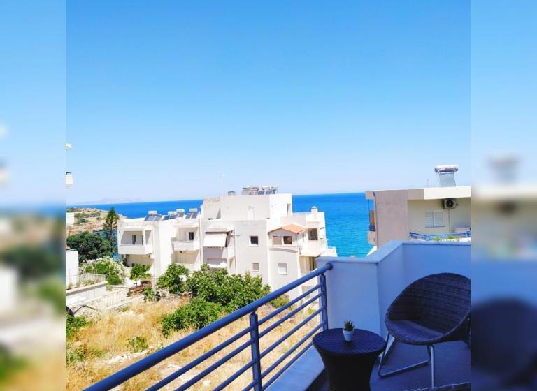 חדר אקזקיוטיב, Rethymno Hills