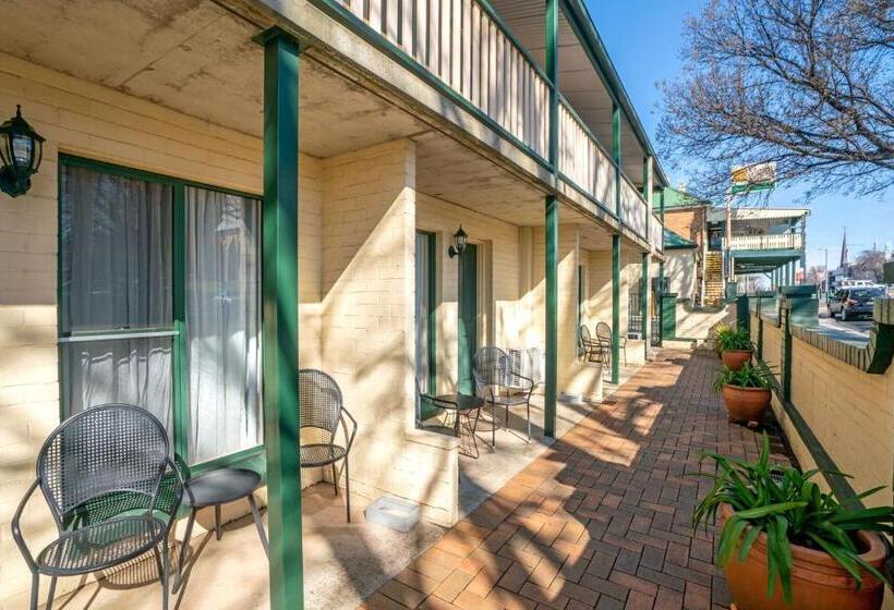 اتاق استاندارد با بالکن, Town Square Motel