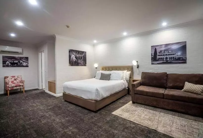 اتاق استاندارد با وان آب گرم, Town Square Motel