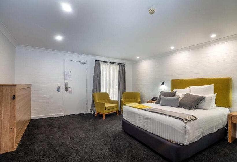 اتاق استاندارد برای معلولان, Town Square Motel