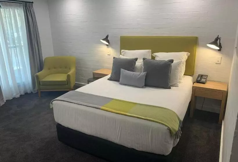 اتاق استاندارد برای معلولان, Town Square Motel