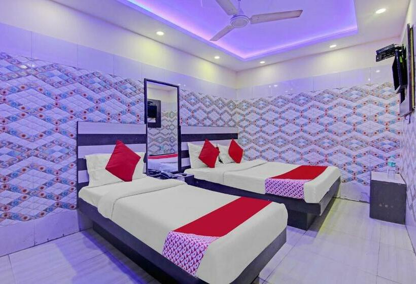 اتاق کلاسیک سه تخته, Oyo 81741  Naseeb