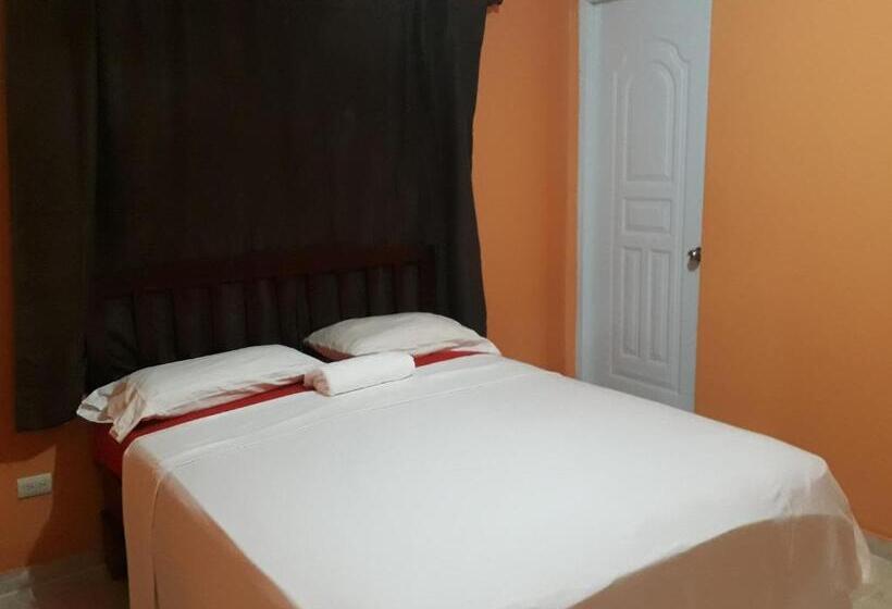 דירת שלושה חדרים, Apartahotel Next Nivel