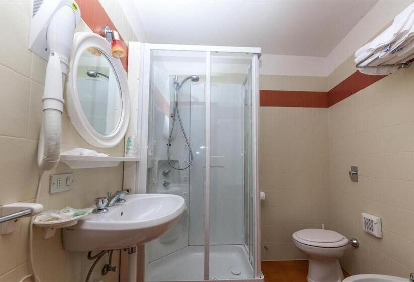 غرفة عائلية, Europa