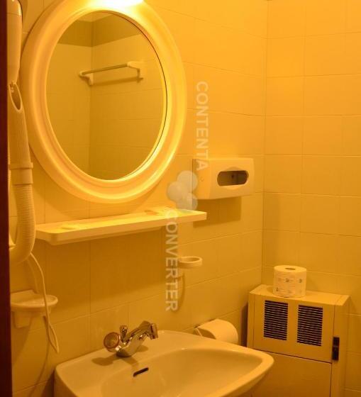 غرفة أساسية, Europa