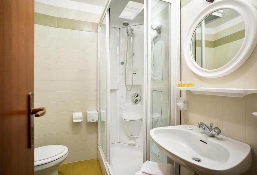 غرفة ديلوكس, Europa