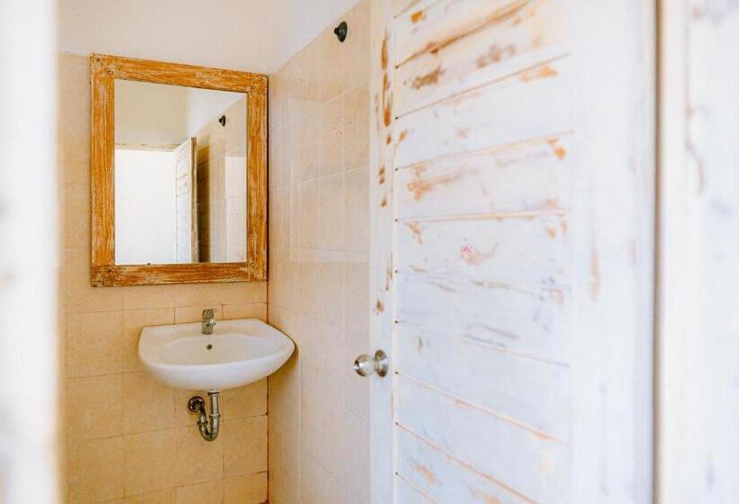 スタンダードスタジオ, Gili Amor Boutique Resort