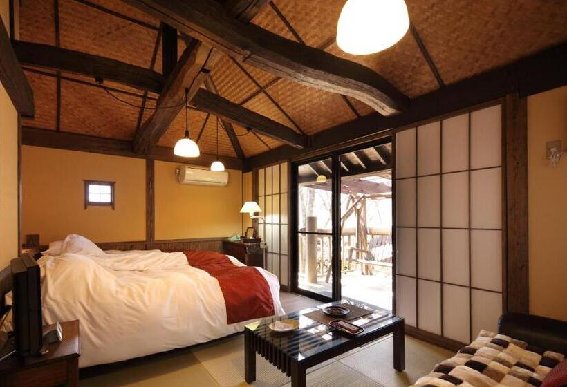 اتاق استاندارد با تراس, Kurokawa Onsen Oyado Noshiyu