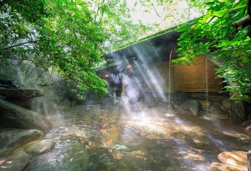 اتاق اکونومی با حمام مشترک, Kurokawa Onsen Oyado Noshiyu