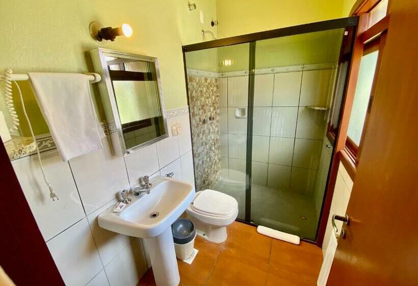 带阳台的高级房间, Pousada Gramado